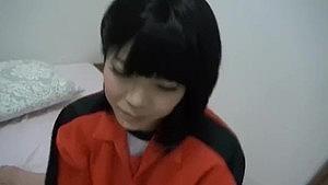 【部活系女子動画】「マンコもひきしまってて締め付け最高だね～」小さなマンコにメリメリ挿入するハメ撮りSEXのページへ行く